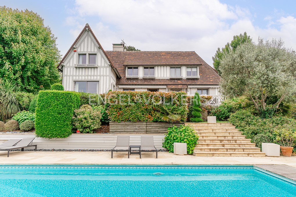 Luxe stadswoning te koop in Benerville-sur-Mer