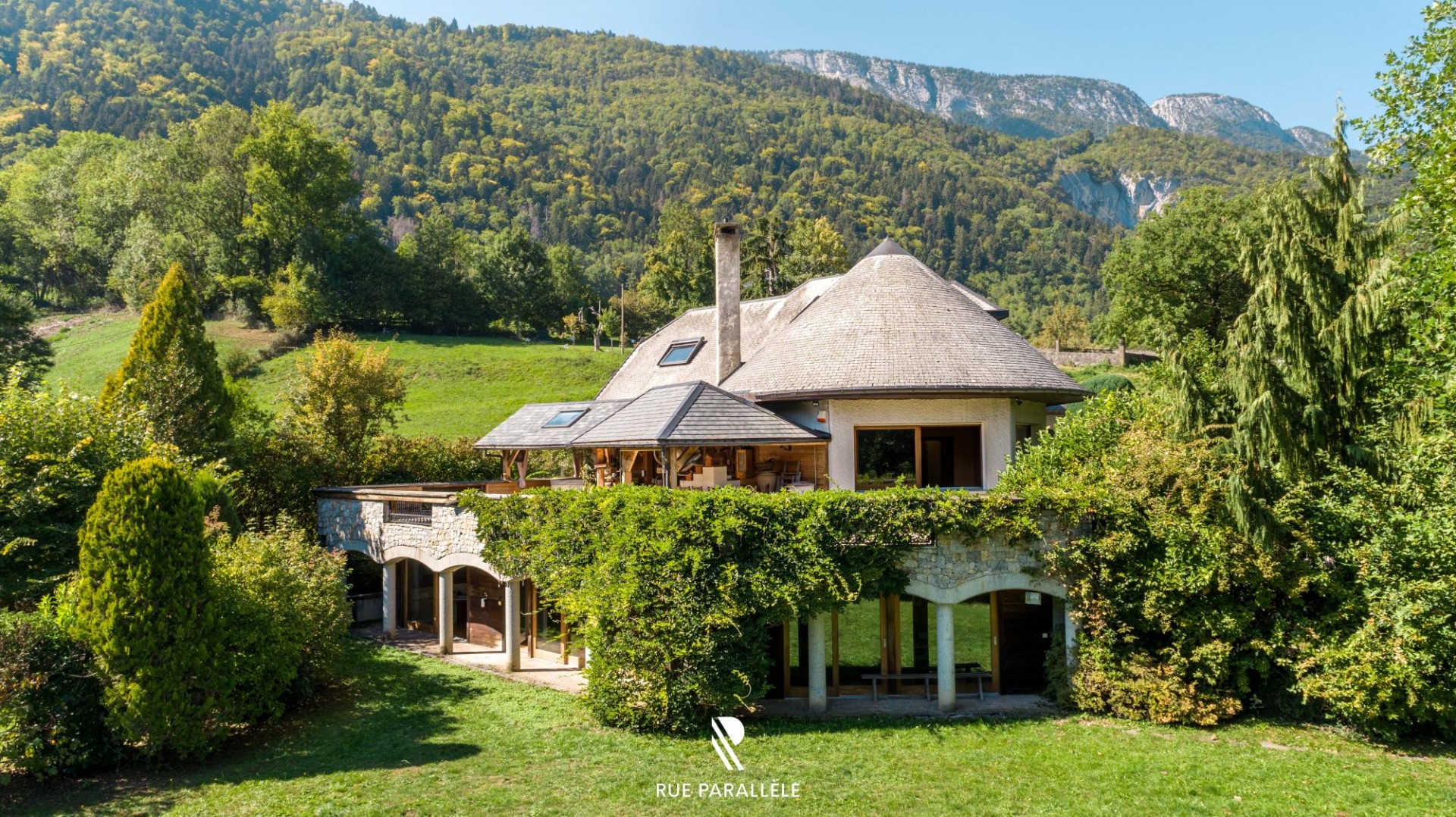 Maison ancienne à vendre à Lathuile