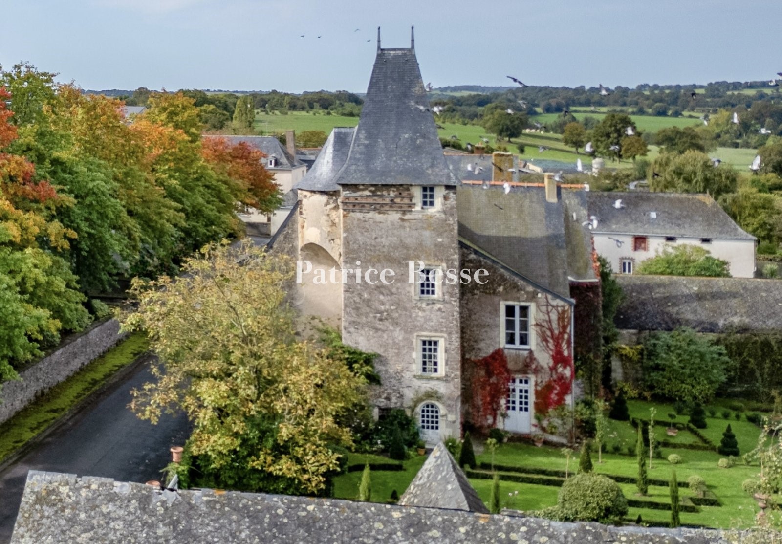 Manor house for sale in Candé