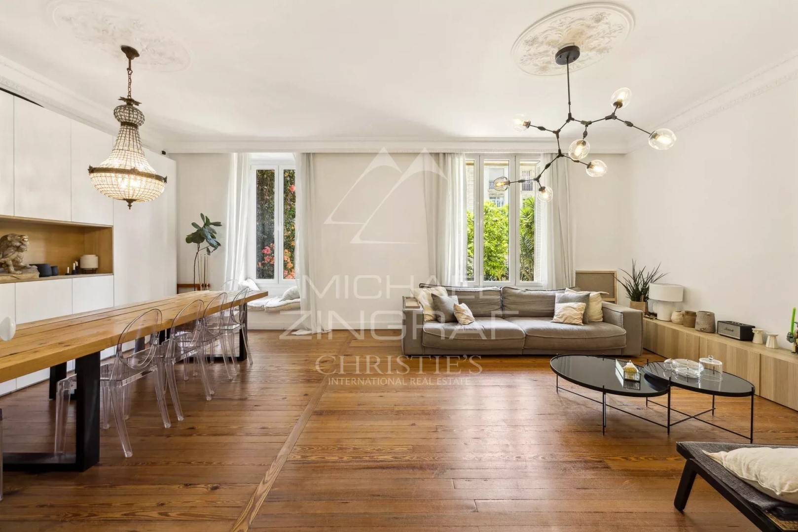 Luxury apartment for sale in the district Fleurs-Gambetta