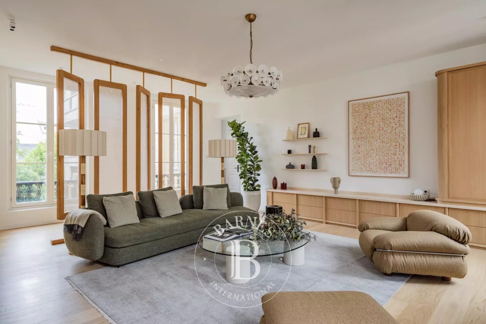 Luxury apartment for rent in the district Saint Philippe du Roule