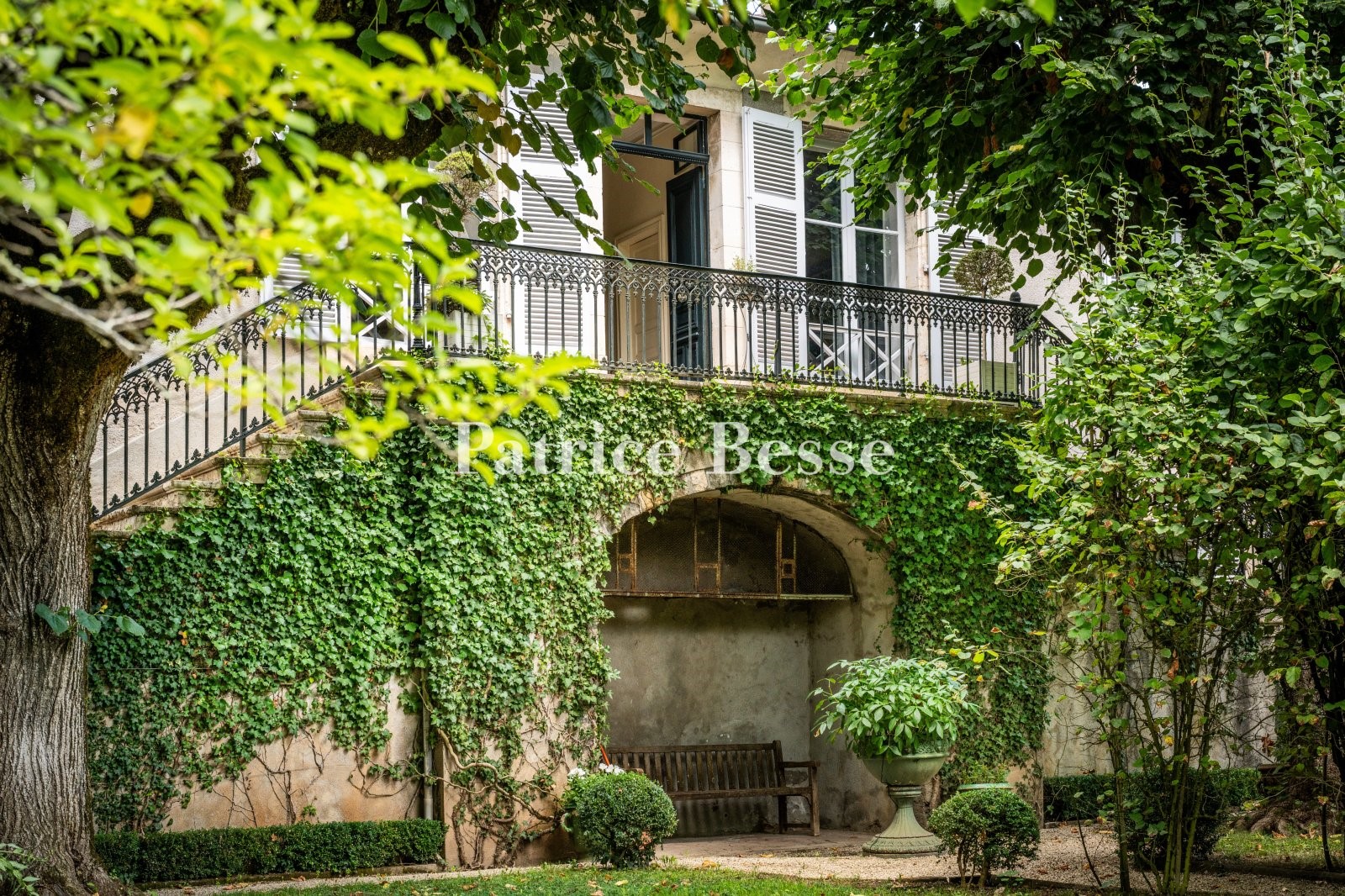 Old house for sale in Cahors