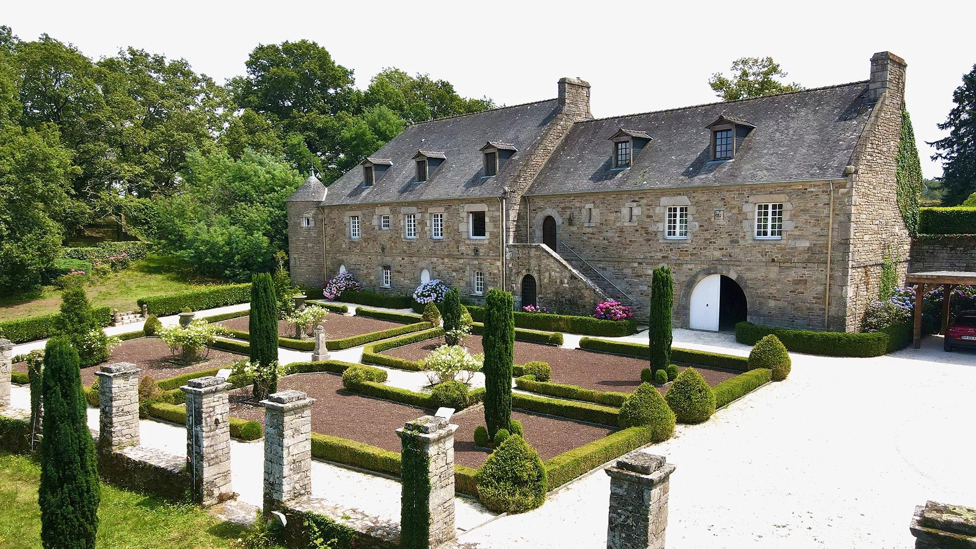 Manor house for sale in Vannes