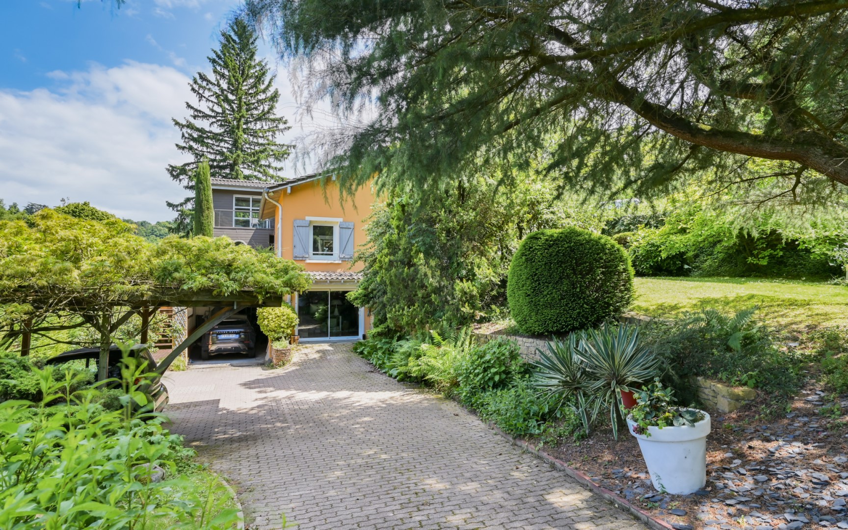 Maison de luxe à vendre à Sathonay-Camp