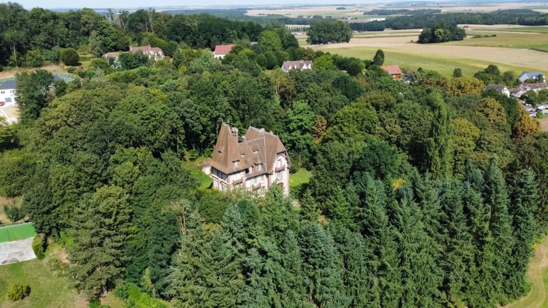 Castle for sale in Compiègne