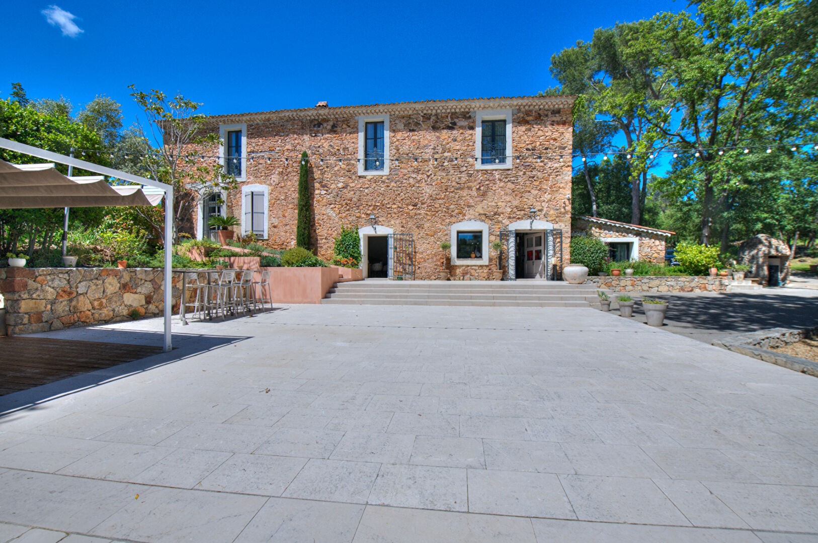 Villa de luxe à vendre à Callas