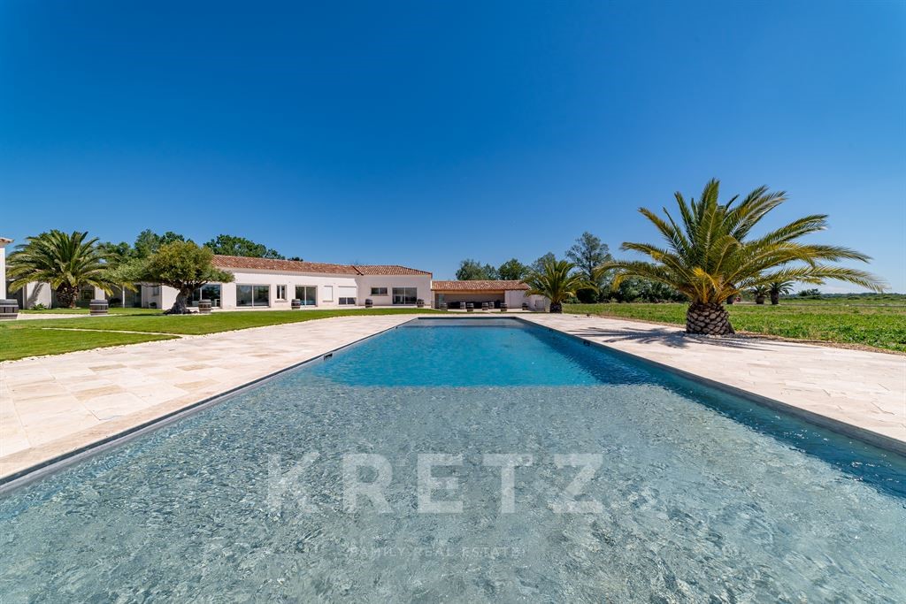 Farmhouse for sale in the district Peripherie