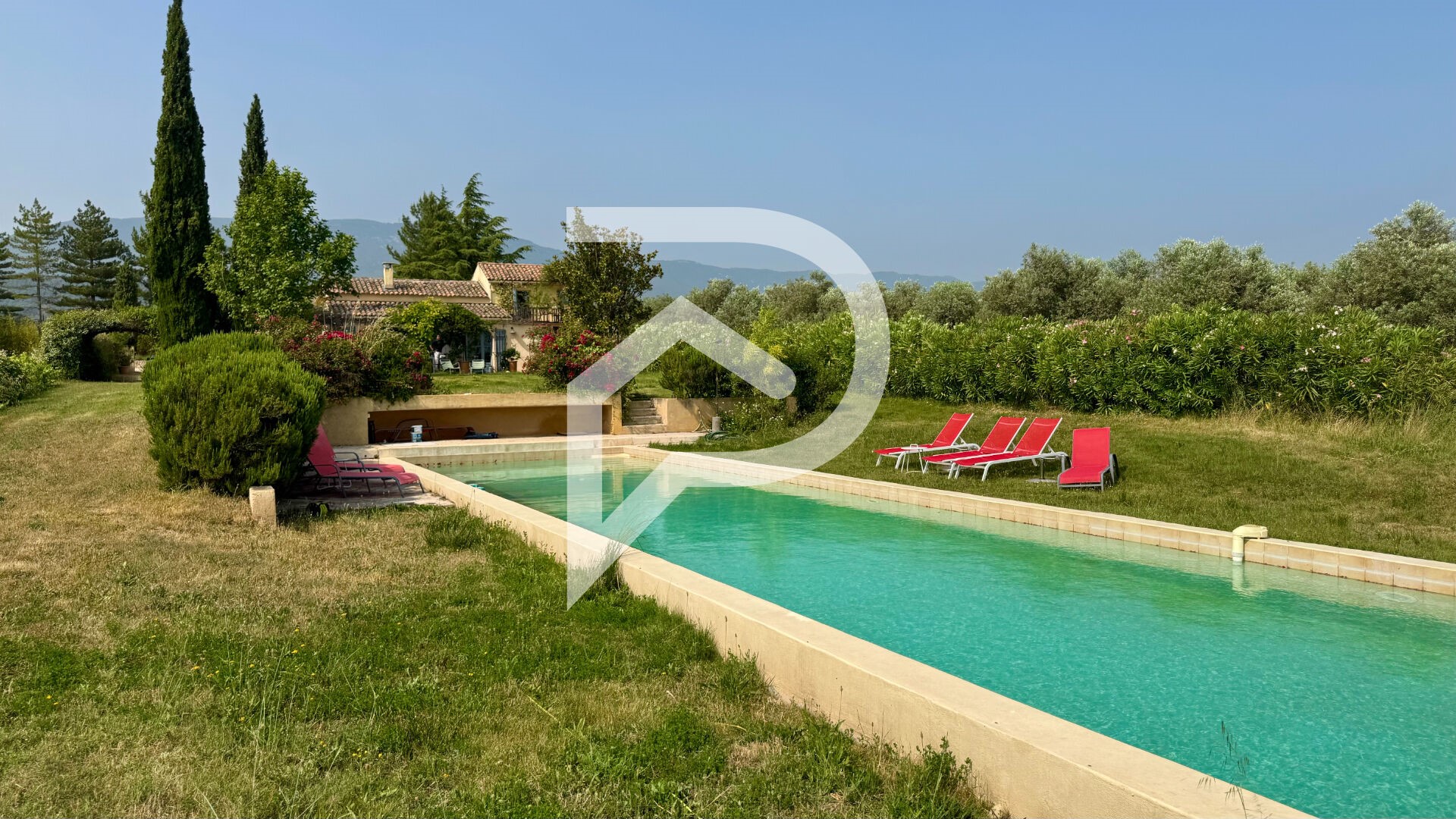 Maison de luxe à vendre à Cucuron
