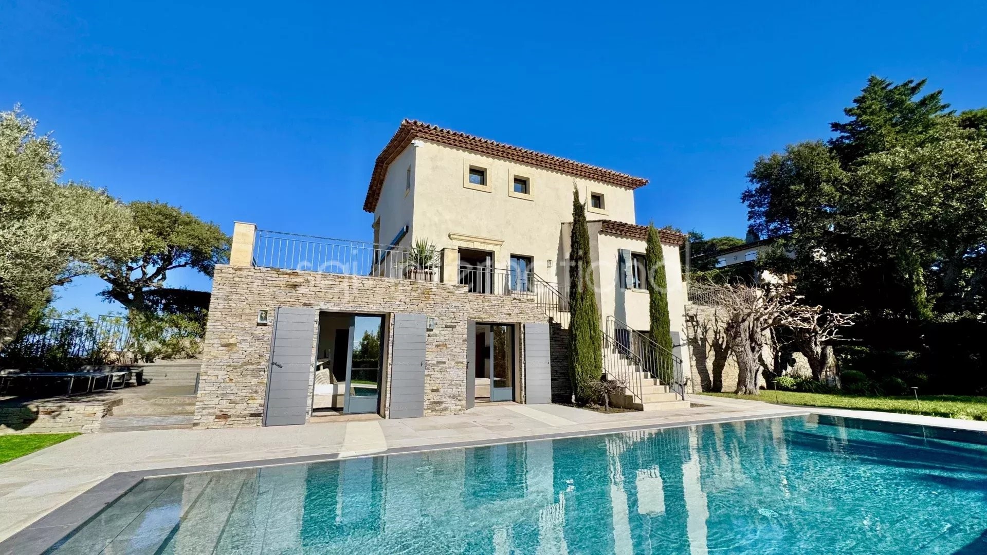Luxury villa for sale in Gassin