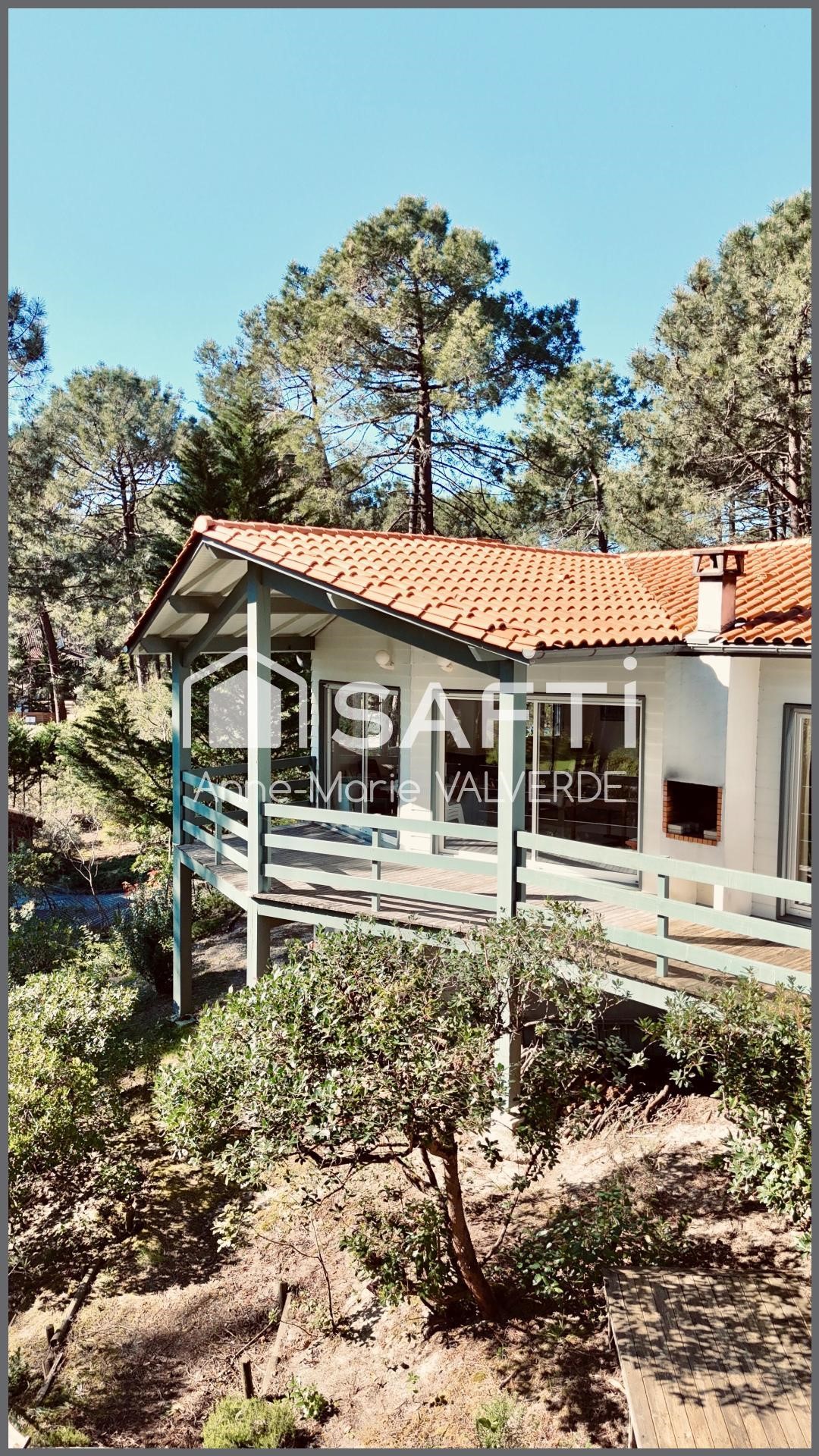 Luxury villa for sale in Lacanau