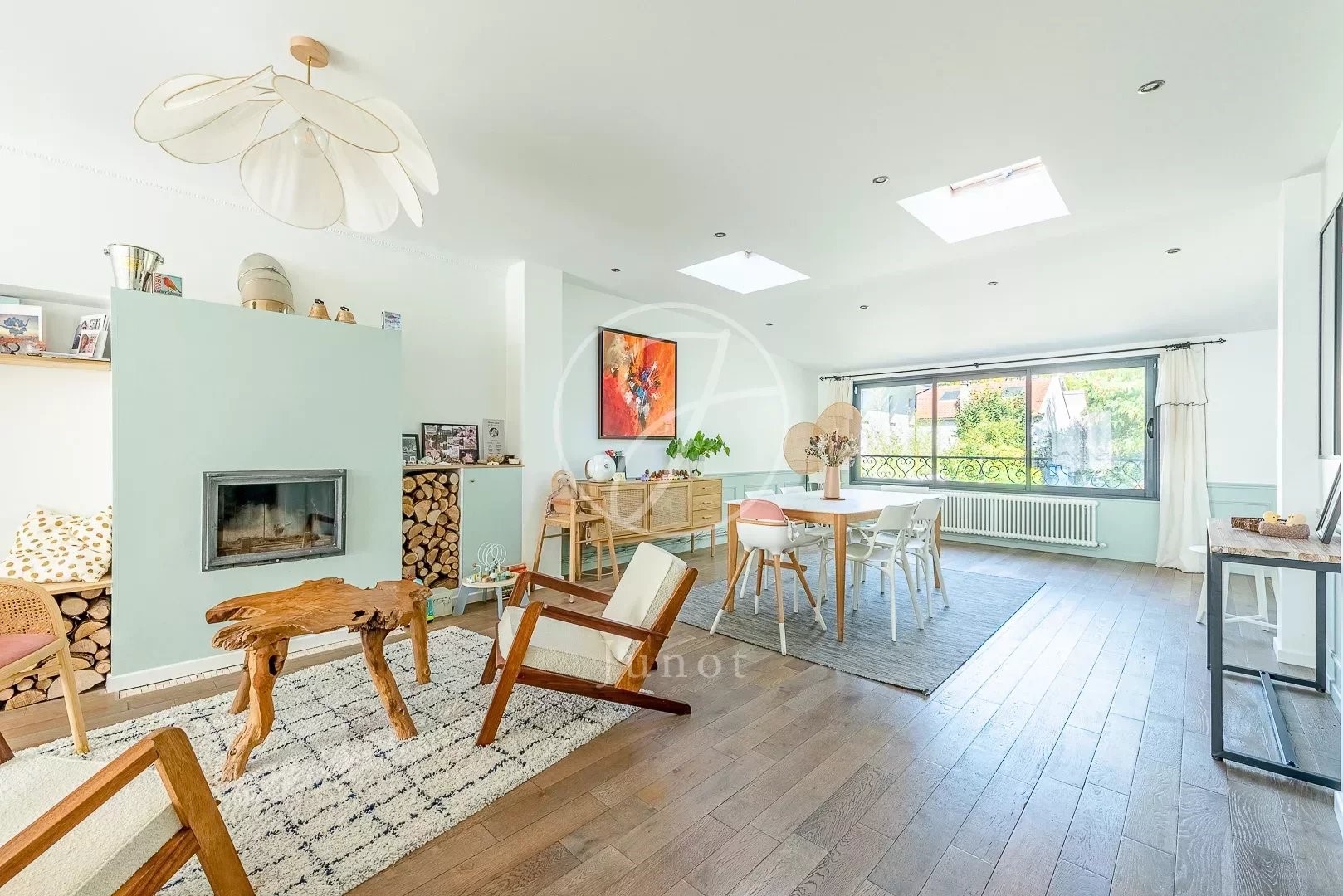 Maison de luxe à vendre dans le quartier Plateau-Mont Valérien