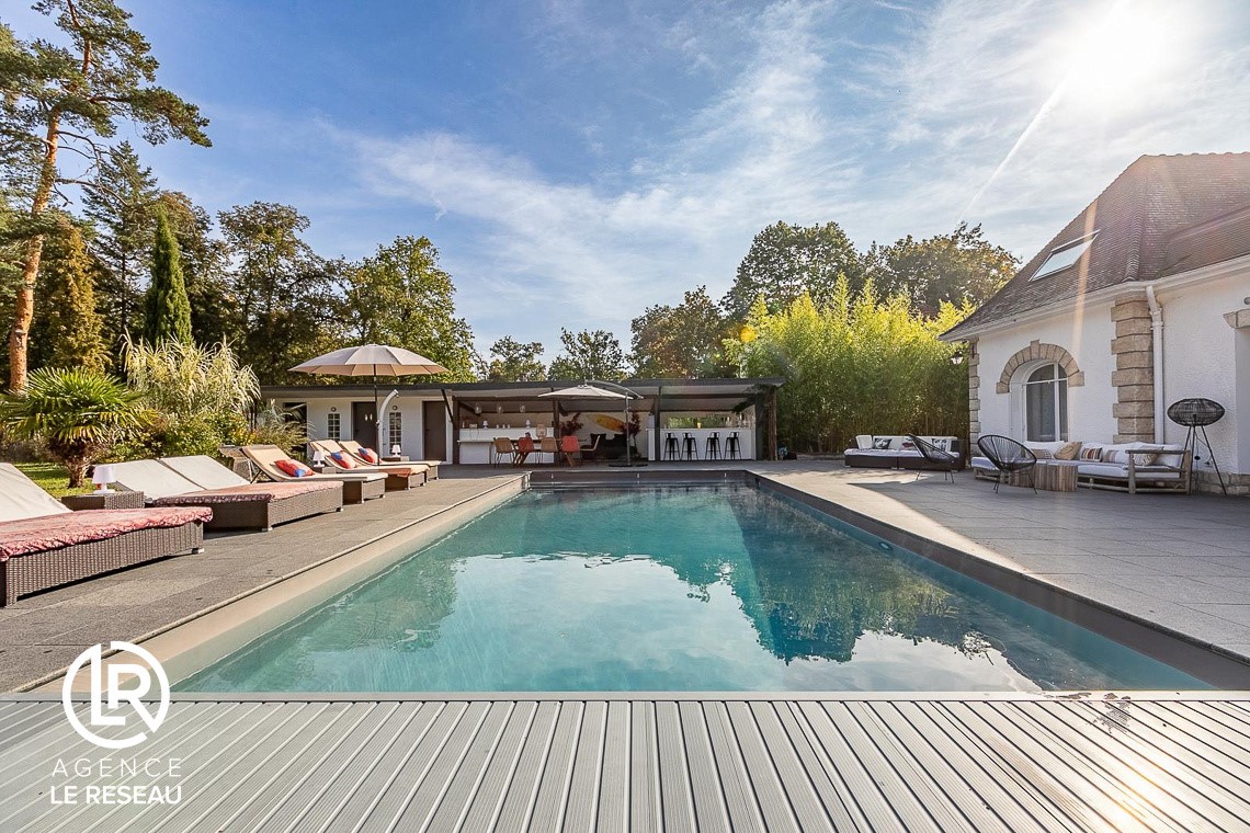Villa de luxe à vendre dans le quartier Ouest