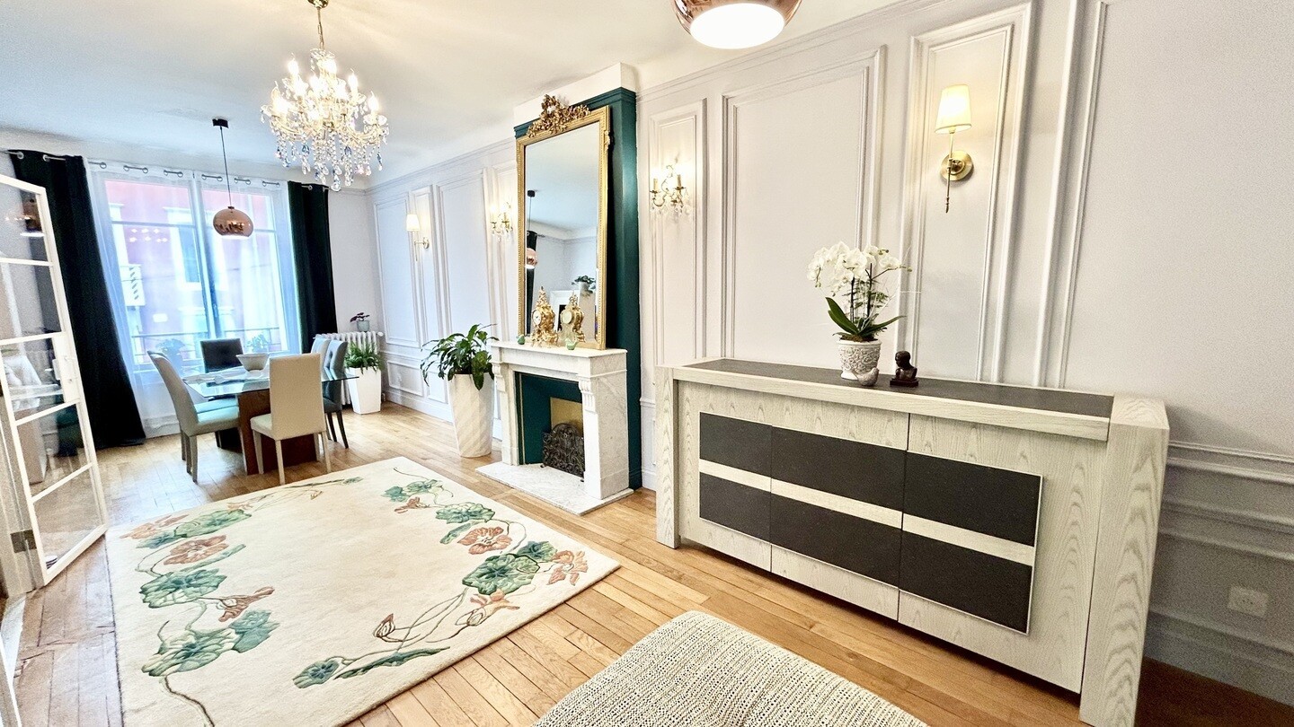 Maison de luxe à vendre dans le quartier Bondonville-Scarpone-Libération