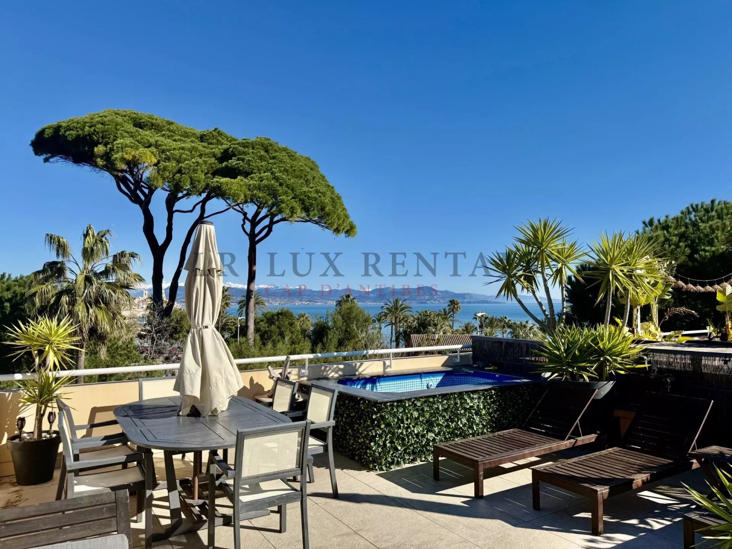 Luxury apartment for sale in Antibes