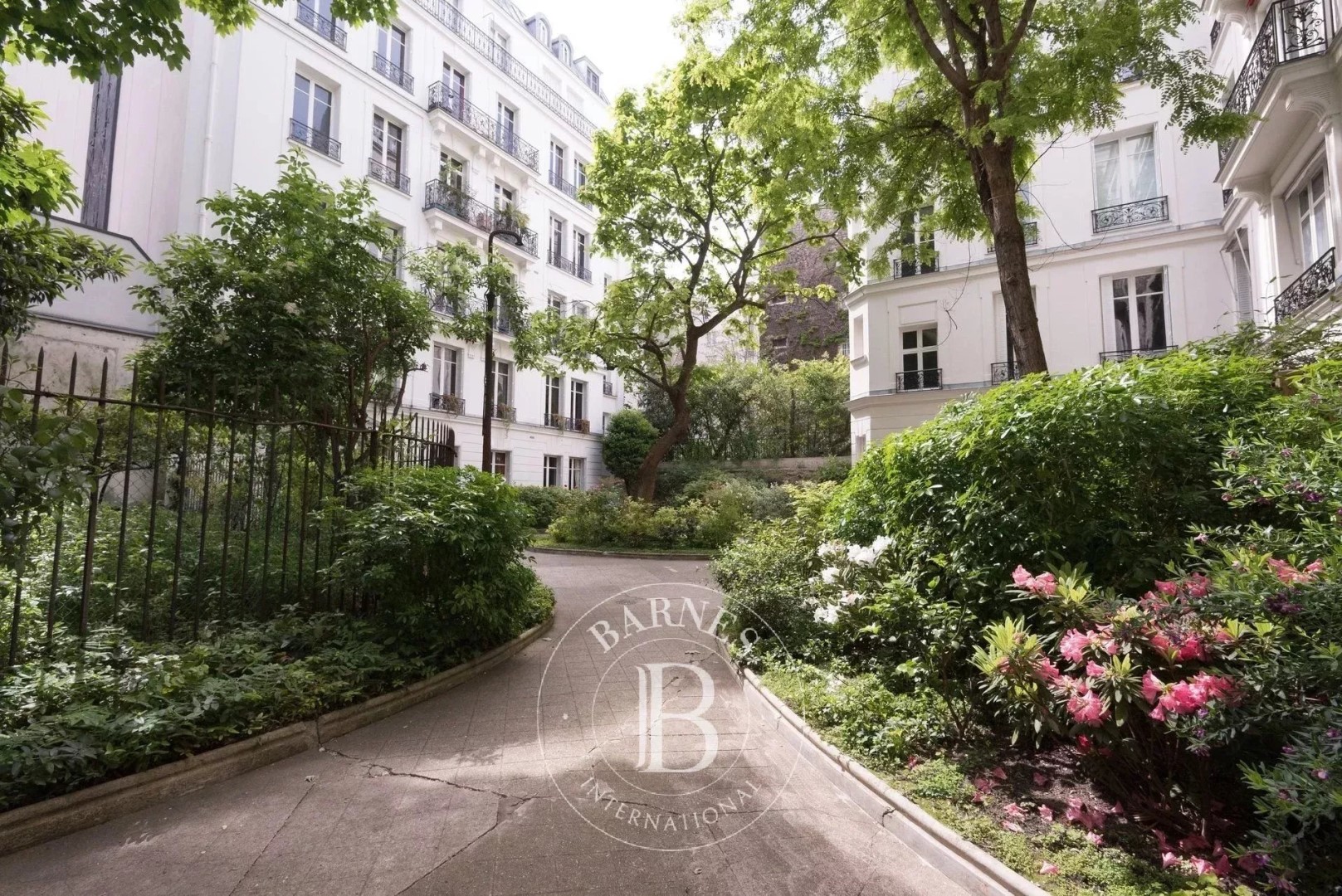 Luxury apartments / penthouses for sale in the district Porte Dauphine