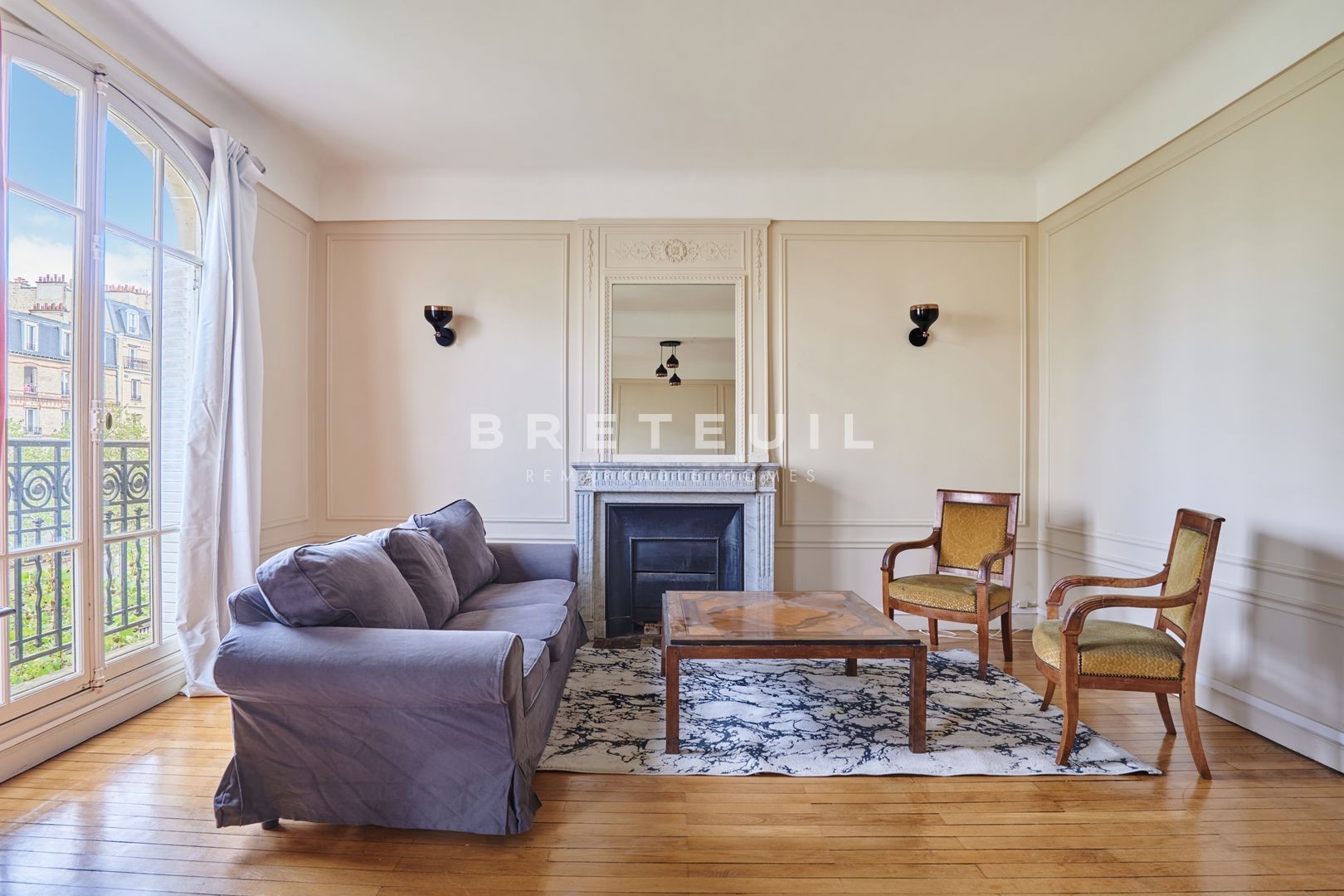 Luxury apartment for sale in the district Auteuil Sud
