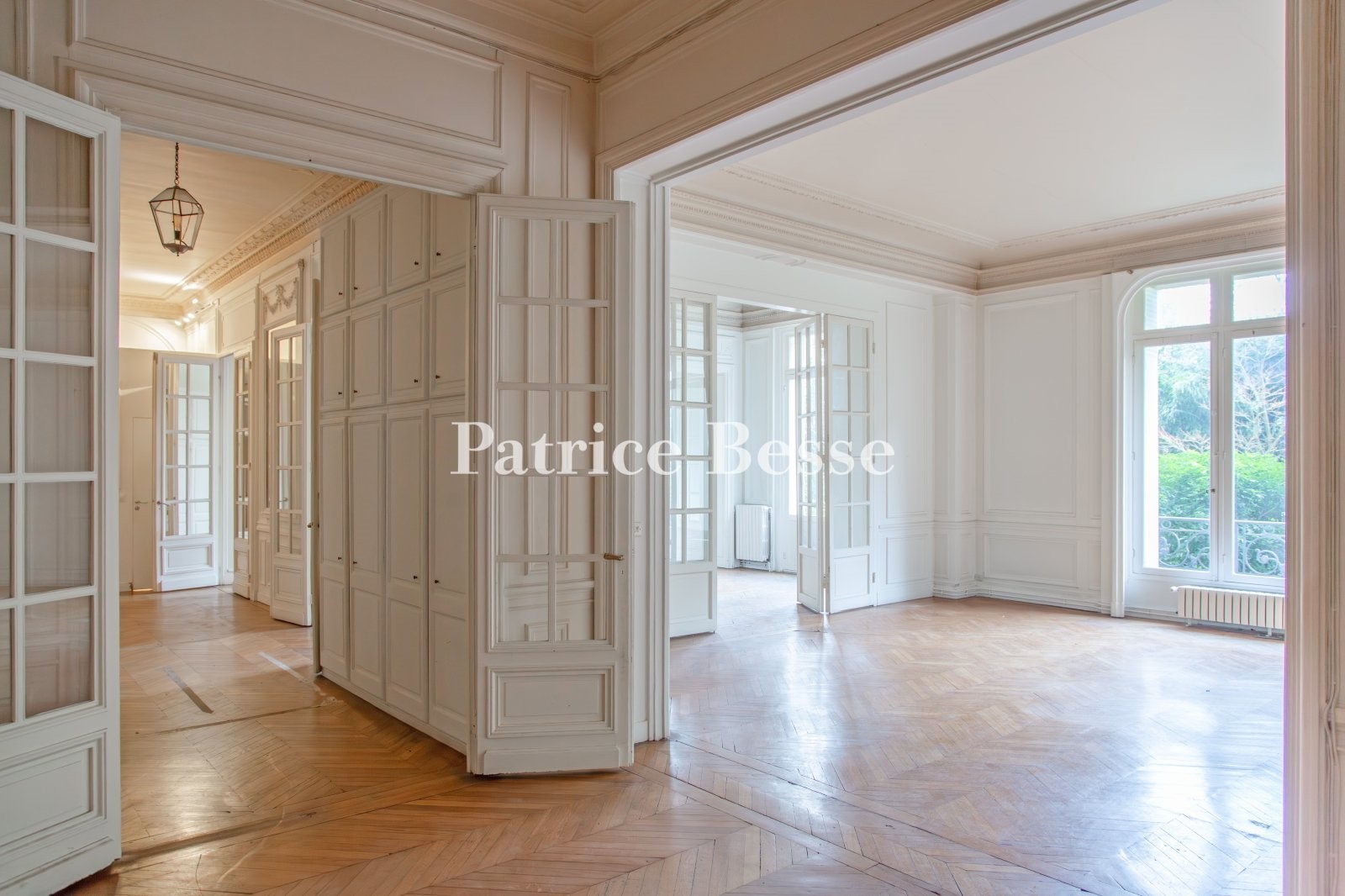 Luxury apartments / penthouses for sale in the district Muette Nord