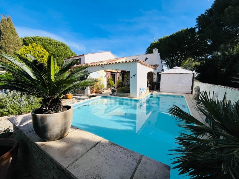 Luxury house for sale in the district Nord Ouest