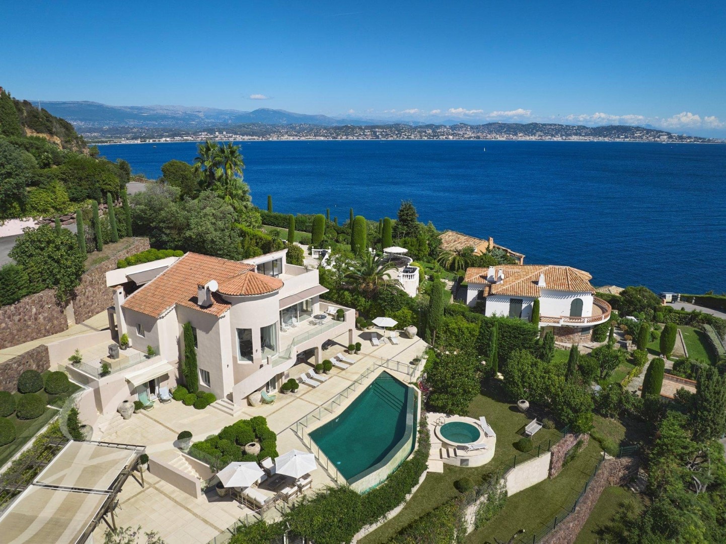 Immobiliers de luxe à vendre en France - Lux Residence