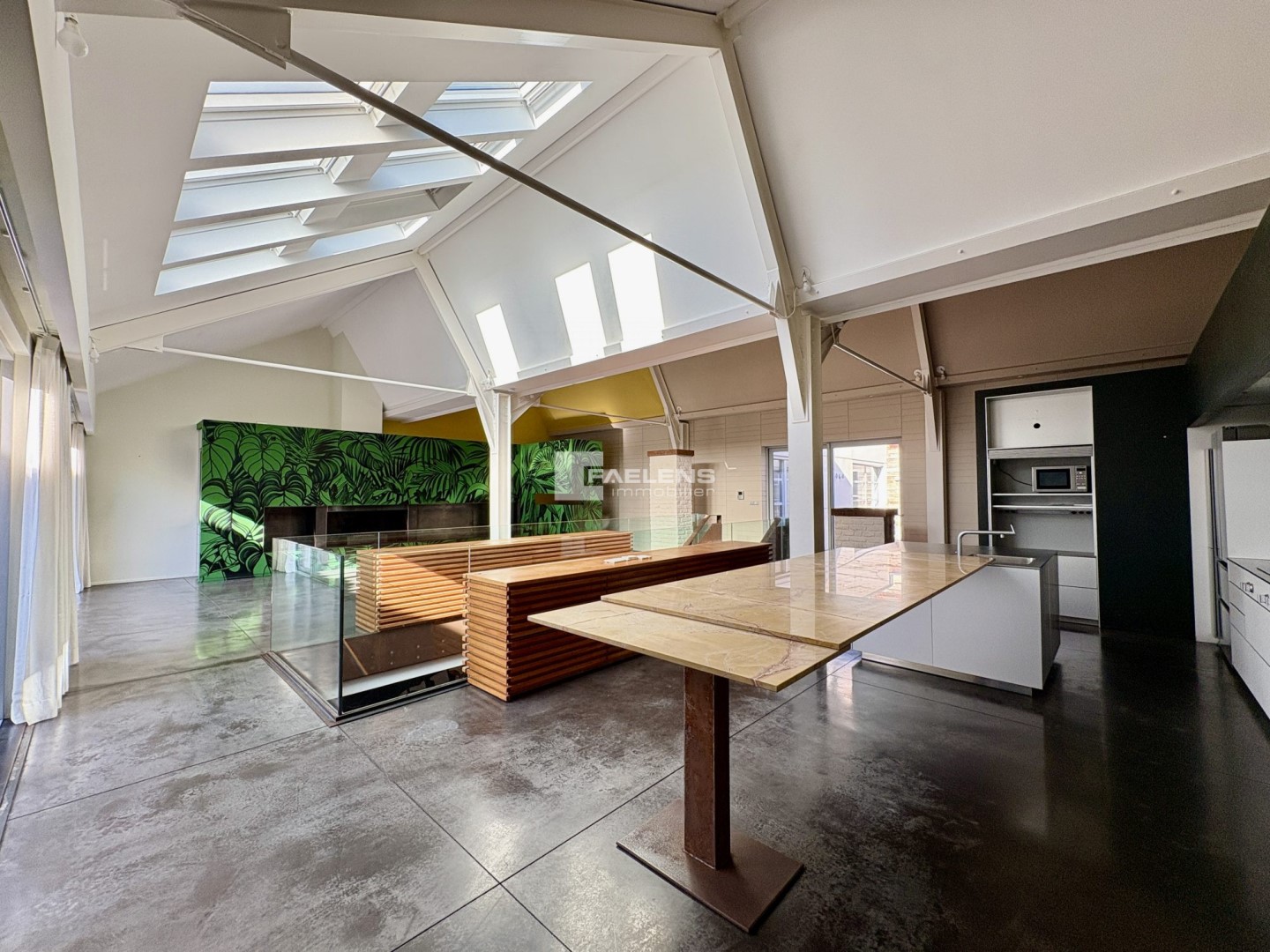 Maison 5 pièces 435 m²