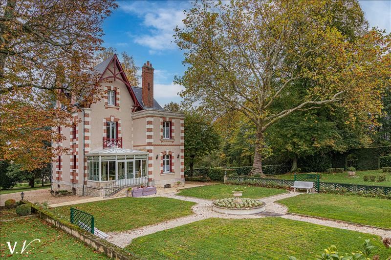 Luxury house for sale in the district Est-Sud Est