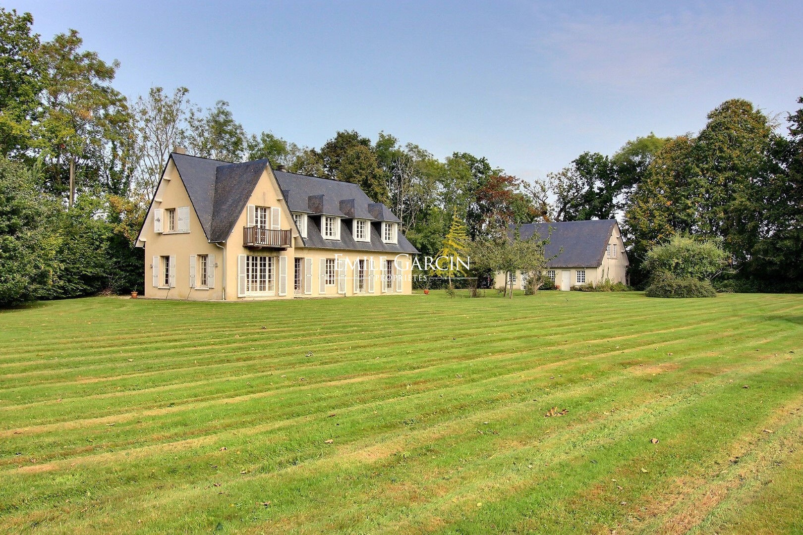 Maison de luxe à vendre dans le quartier Vasouy