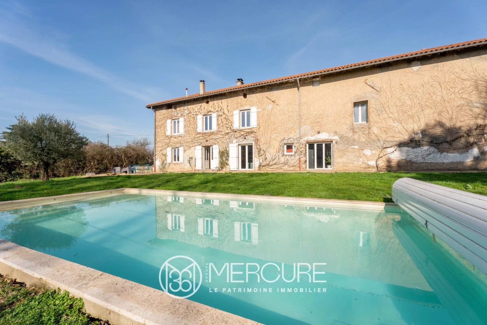 Maison de luxe à vendre à Civrieux