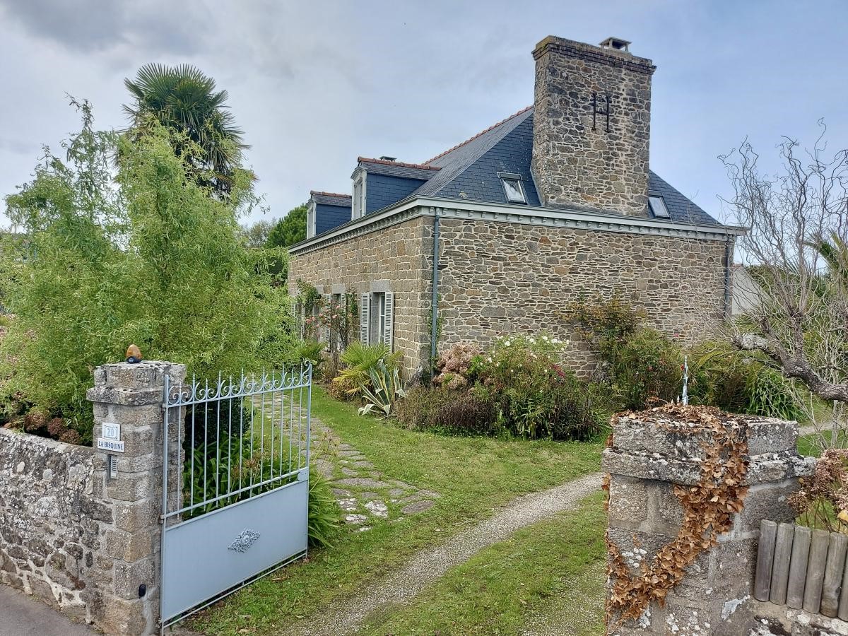 Luxury house for sale in Cancale