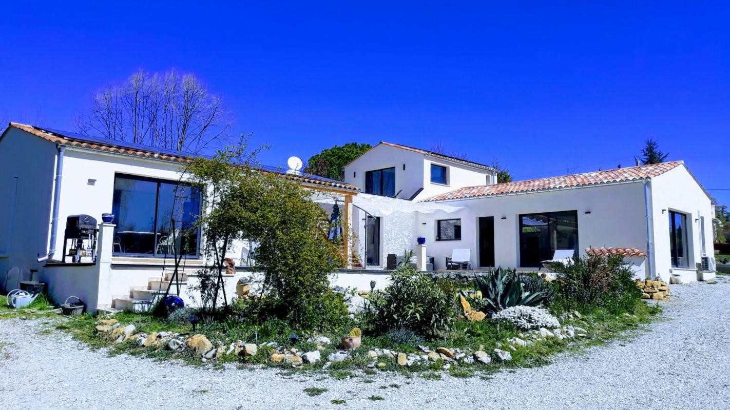 Luxury villa for sale in Saint-Étienne-les-Orgues