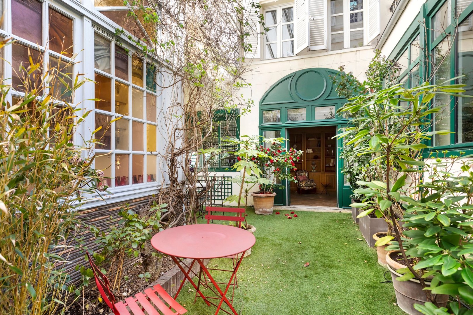 Luxury apartment for sale in the district Odéon