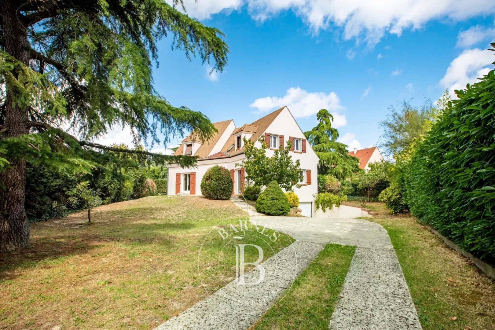 Luxury house for sale in the district Ouest