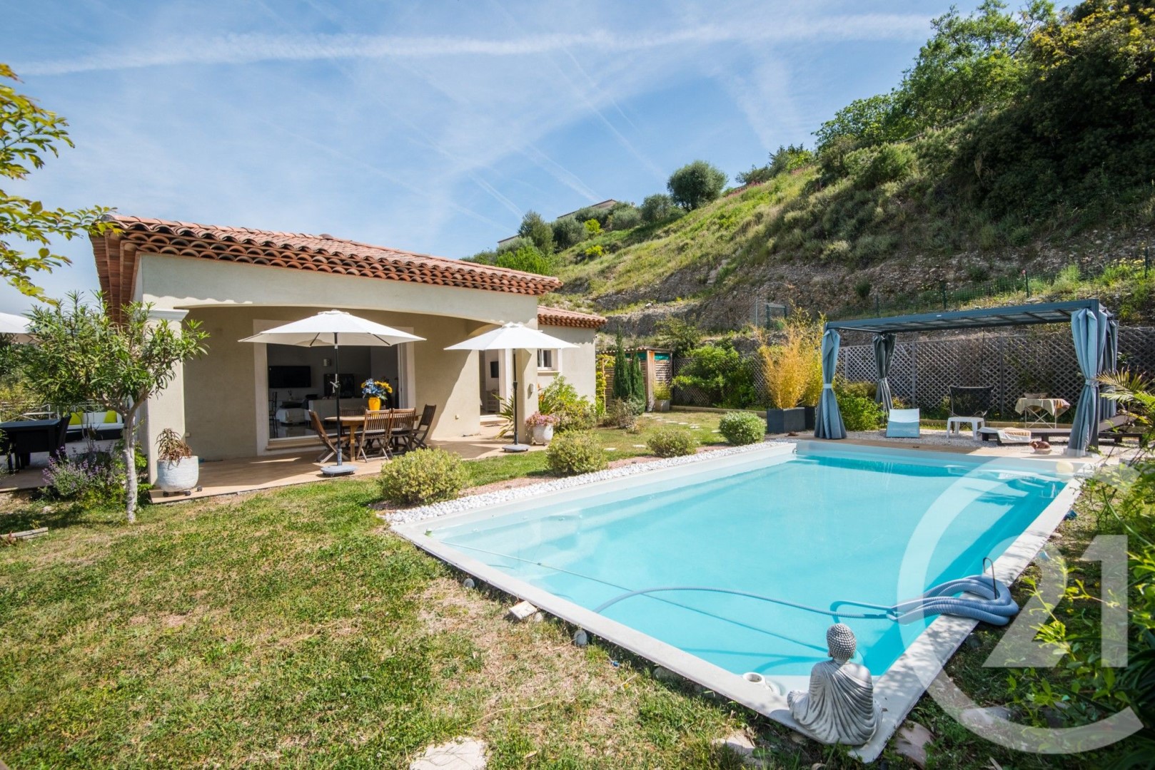 Maison de luxe à vendre dans le quartier La Costière