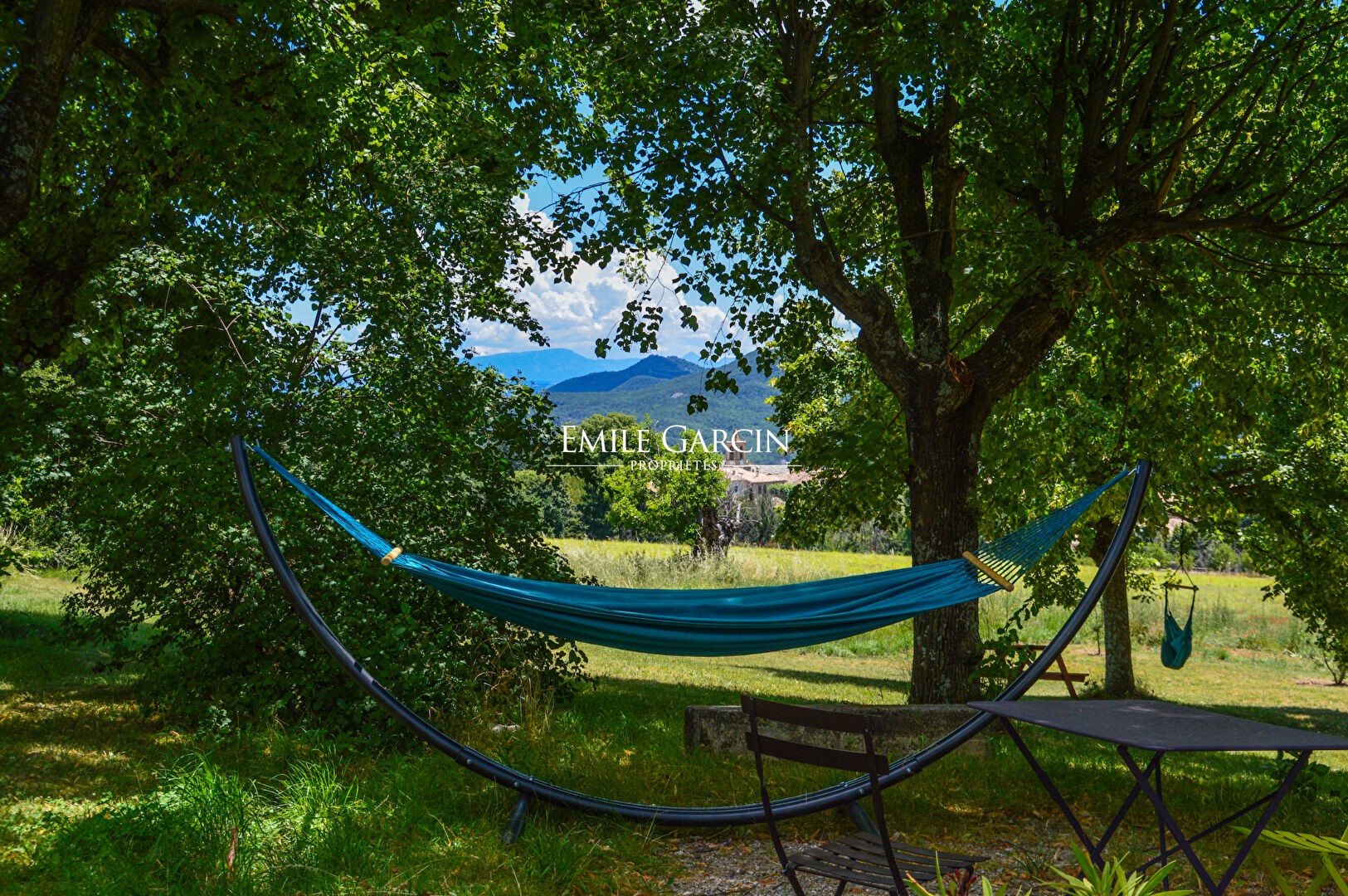 Maison de luxe à vendre à Cruis