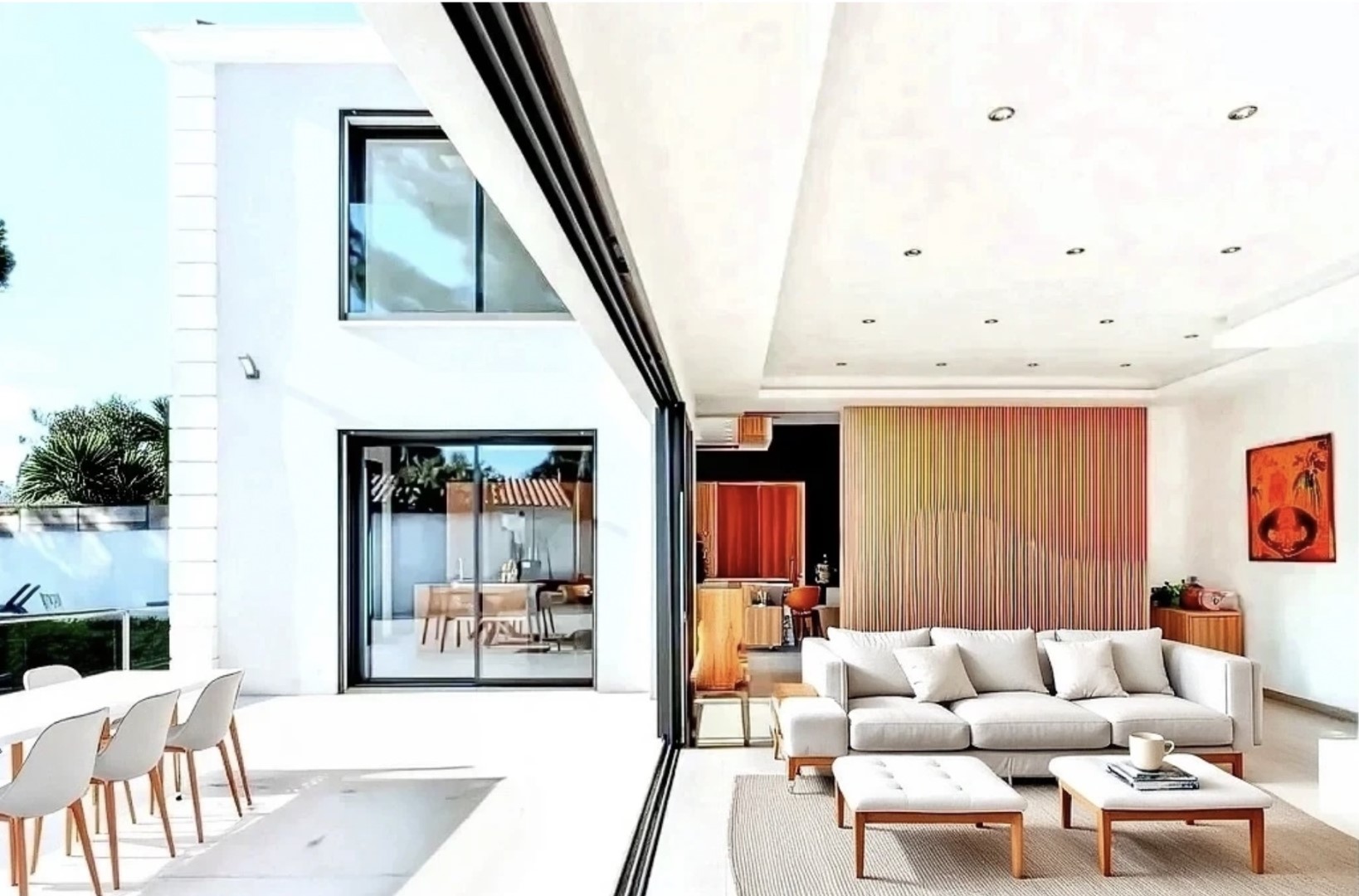 Luxury villa for sale in the district Les Trois Lucs