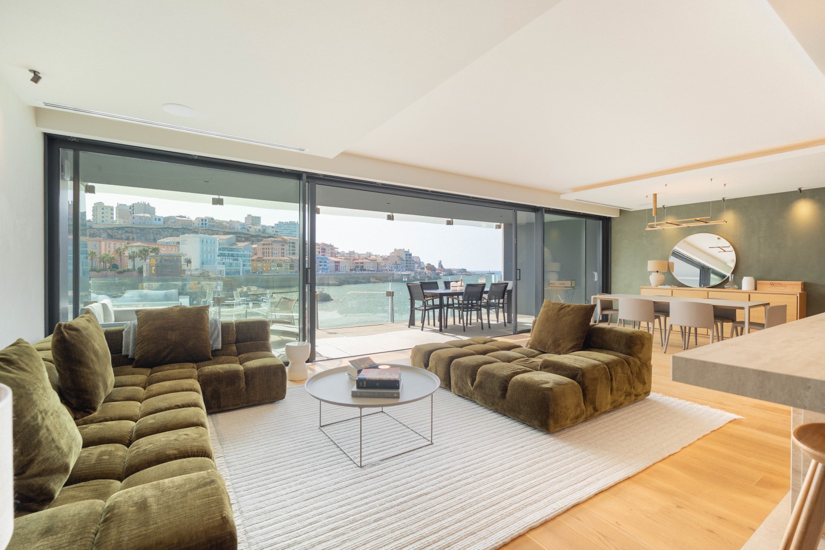 Luxe appartement te huur in Le Pharo