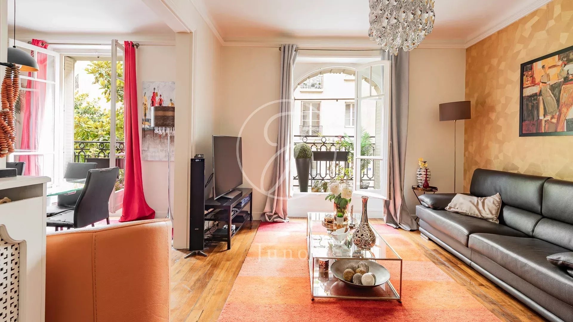 Luxury apartment for sale in the district La Plaine des Sablons