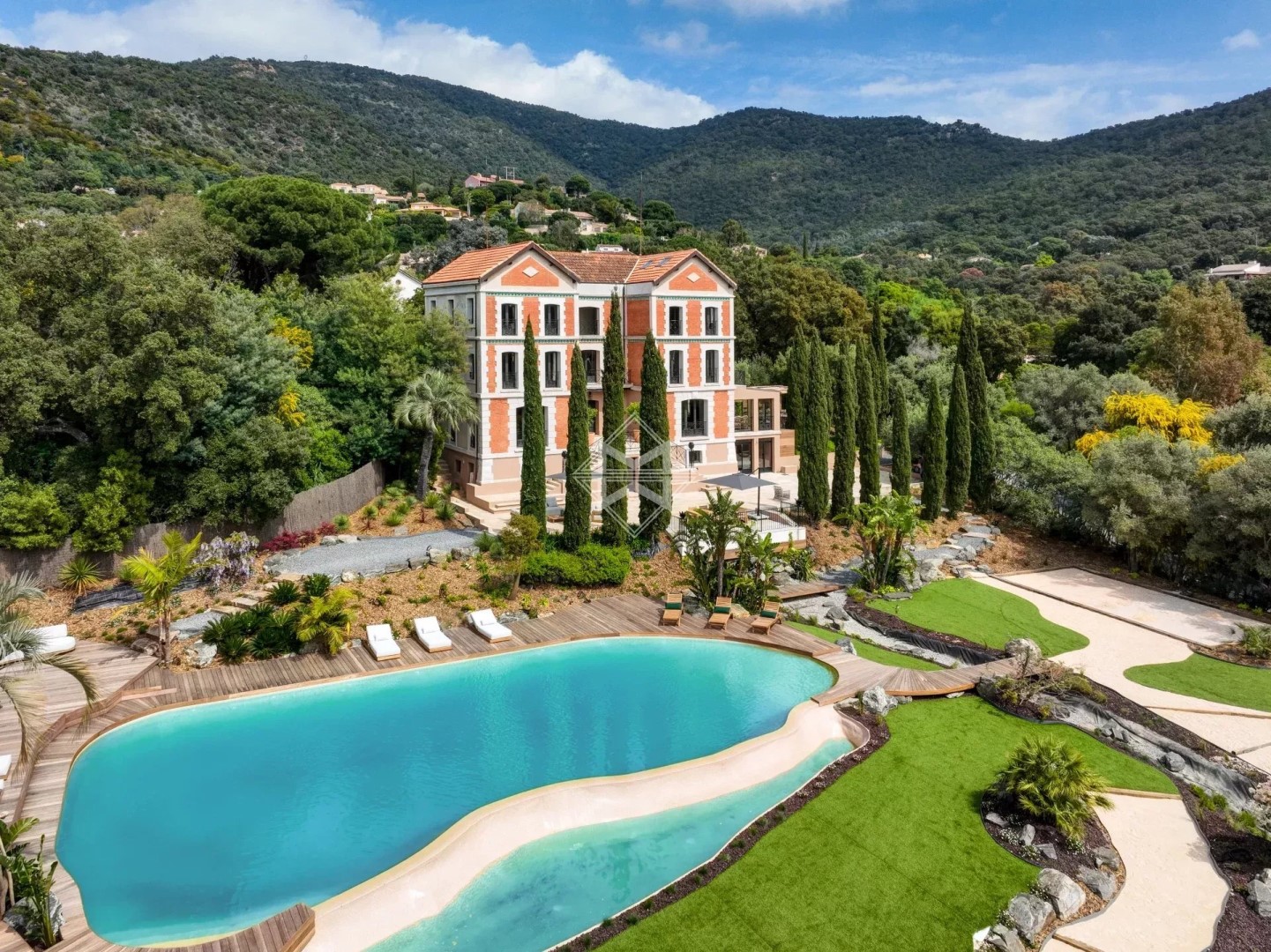 Luxe stadswoning te huur in Les Calanques