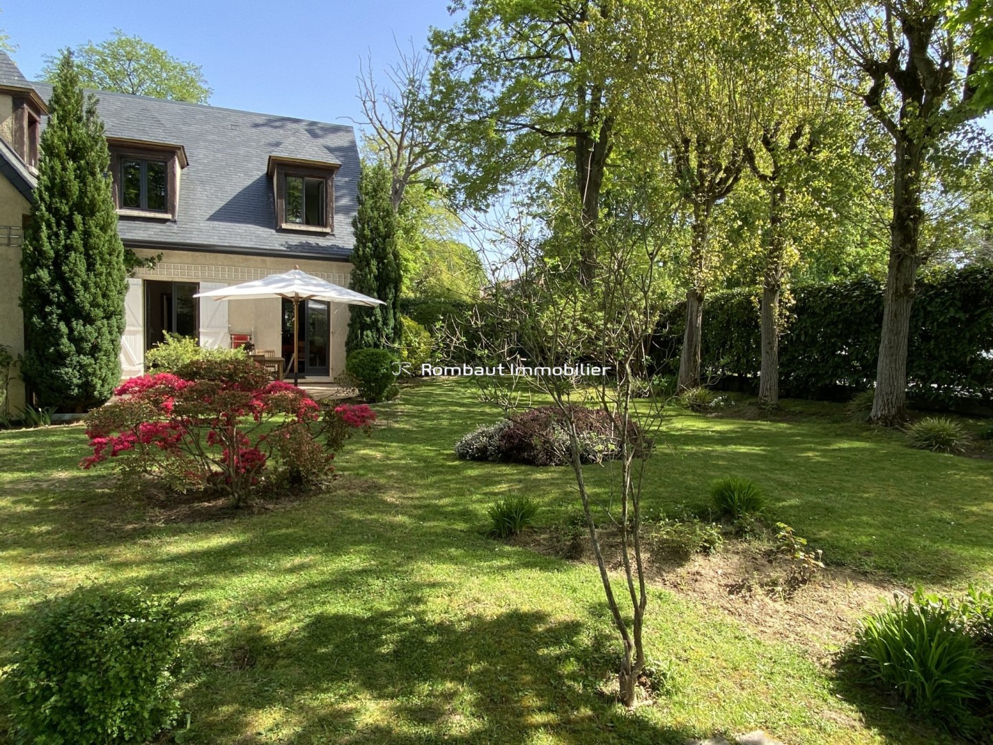 Luxury house for sale in the district Plateau Thery-Centre Ancien