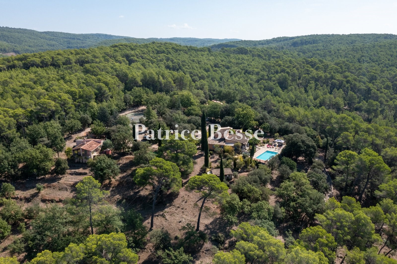 Luxury house for sale in Entrecasteaux