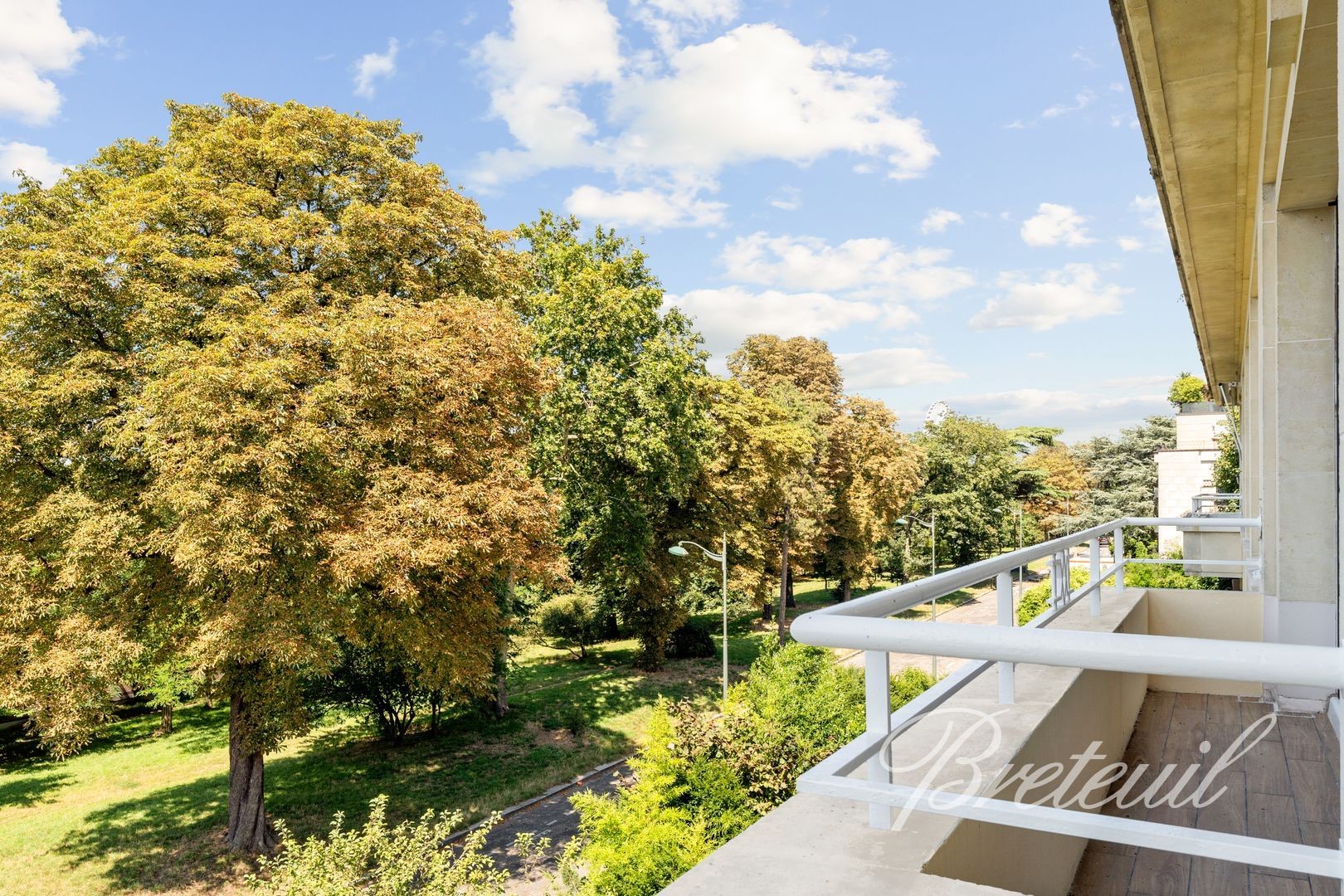 Luxury apartment for sale in the district Muette Nord