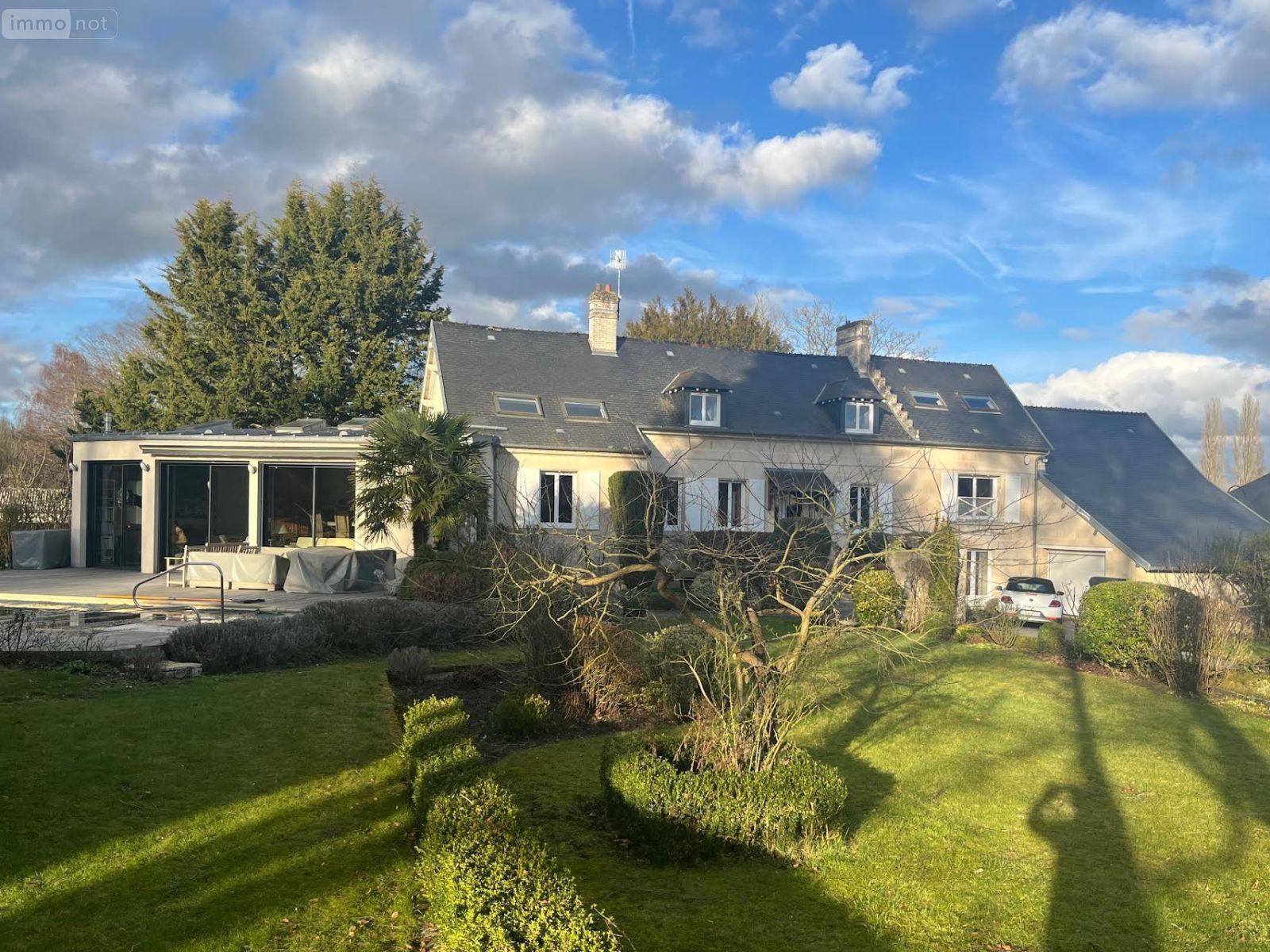 Luxury house for sale in Soissons