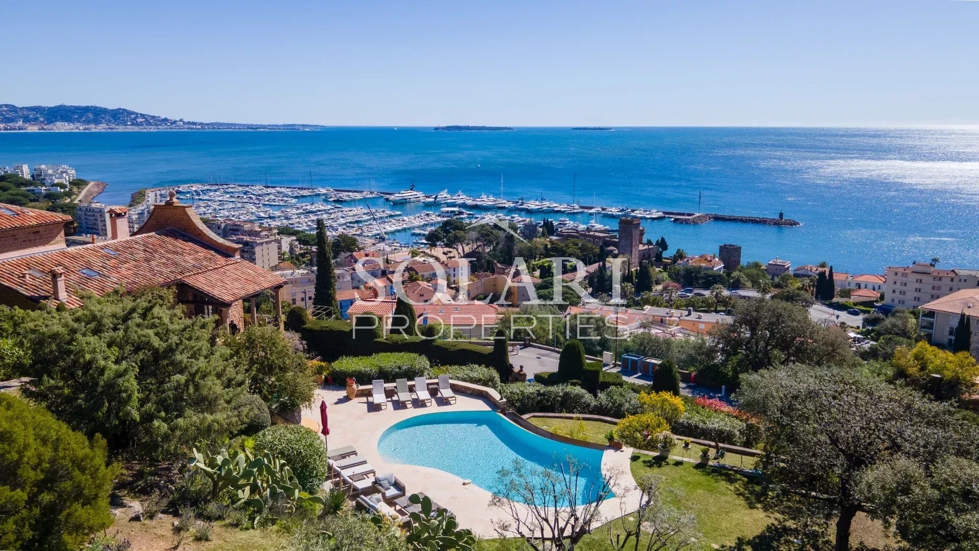 Luxe stadswoning te huur in Maure Vieille-La Napoule