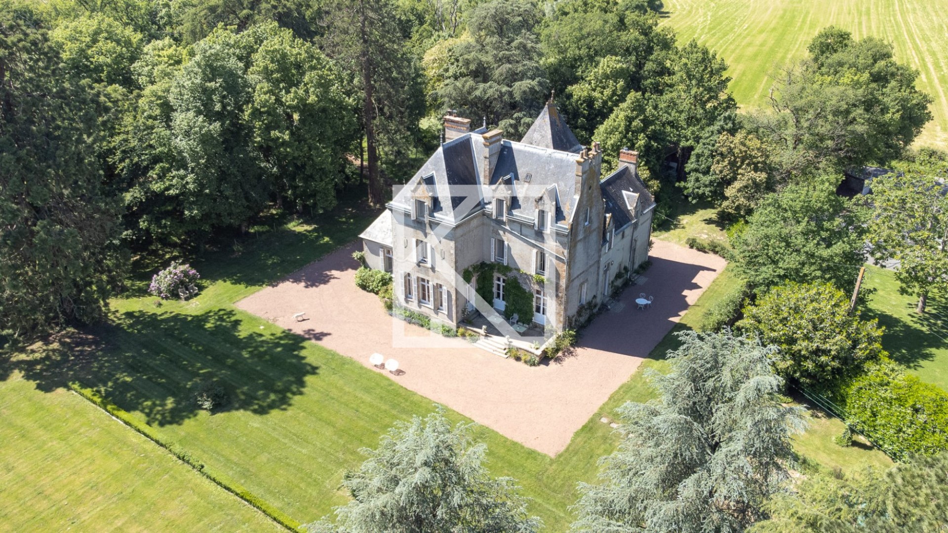 Manor house for sale in Mauléon
