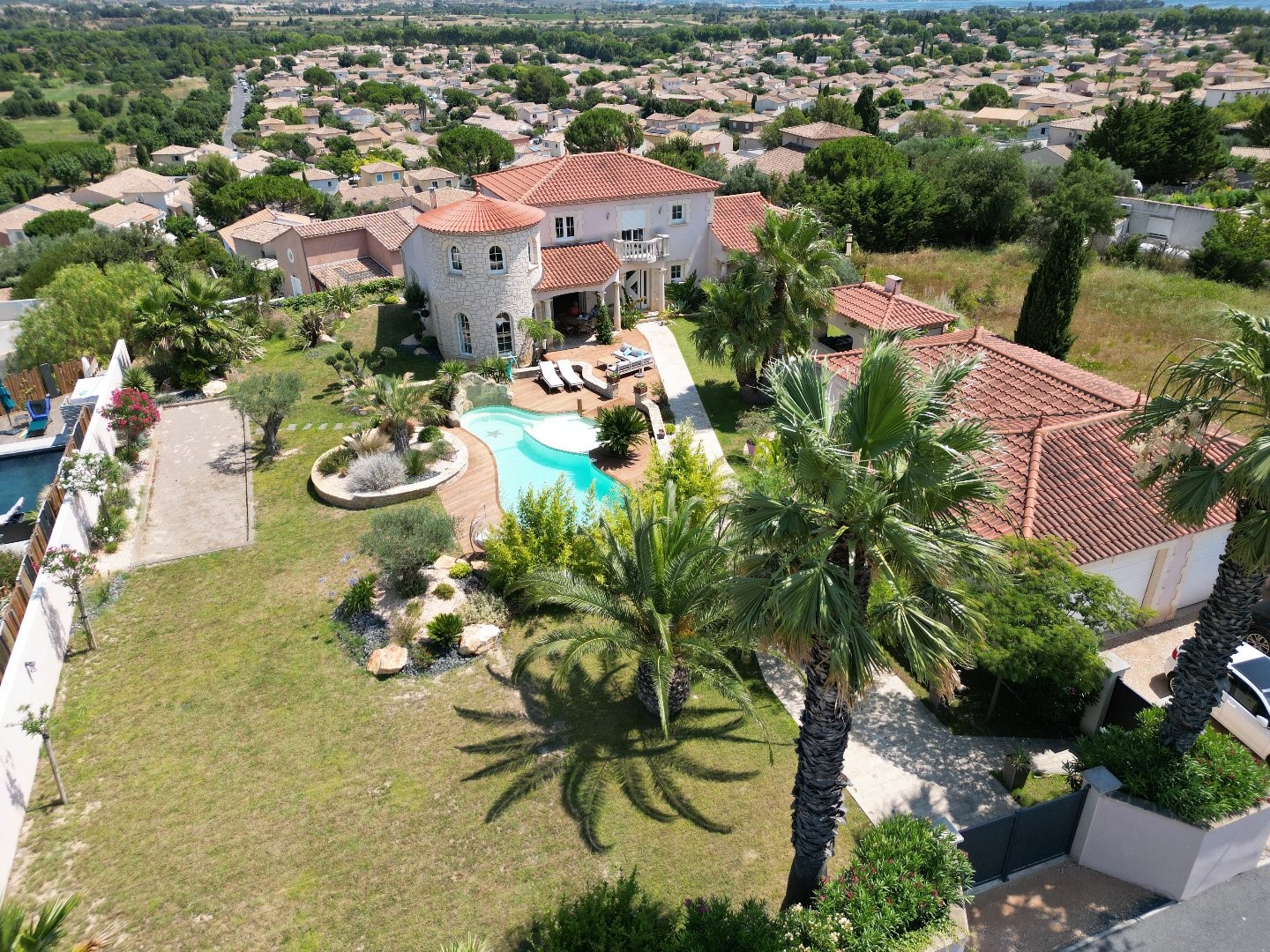 Luxury house for sale in the district Couronne Periurbaine