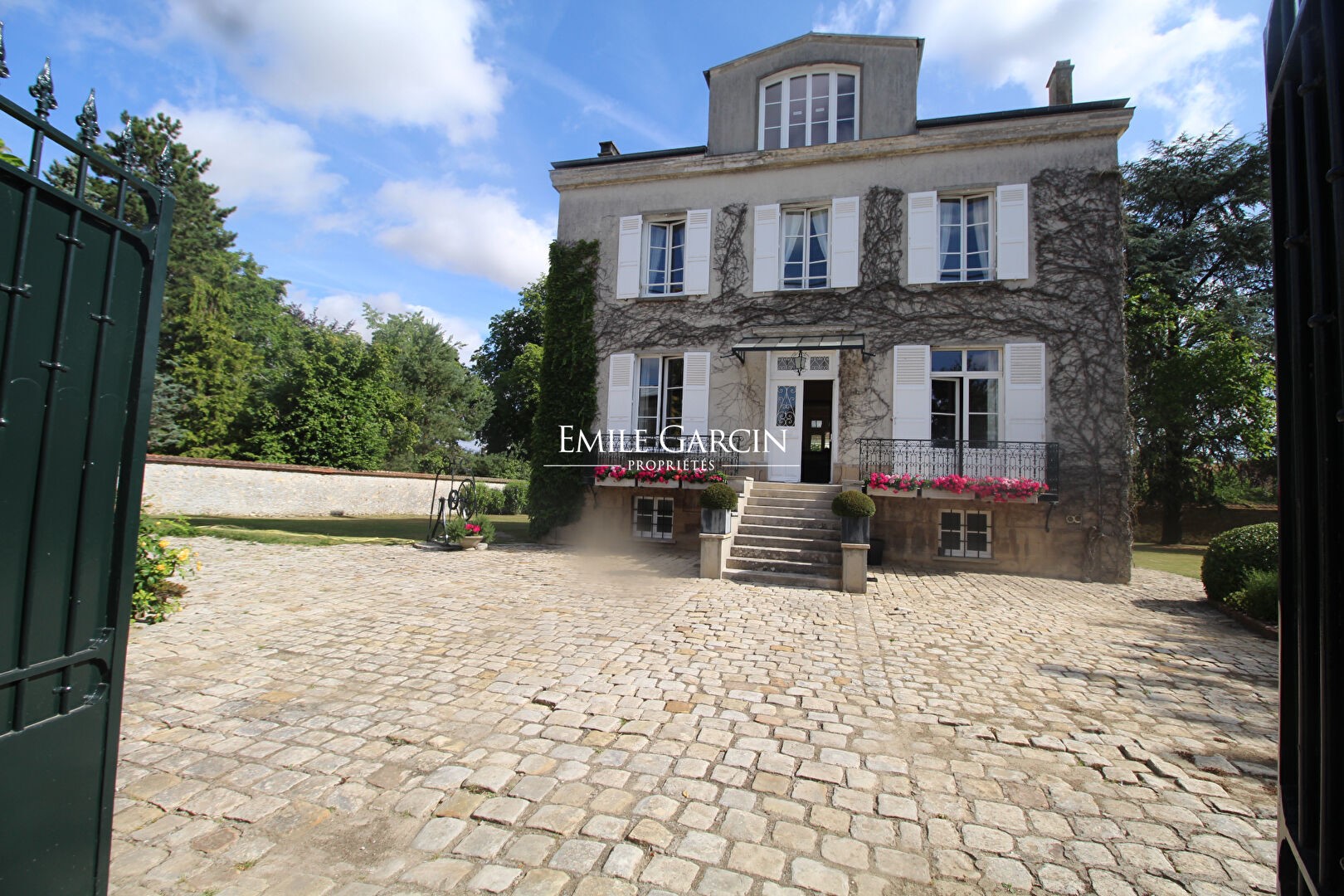 Maison de luxe à vendre à Vaux-le-Pénil