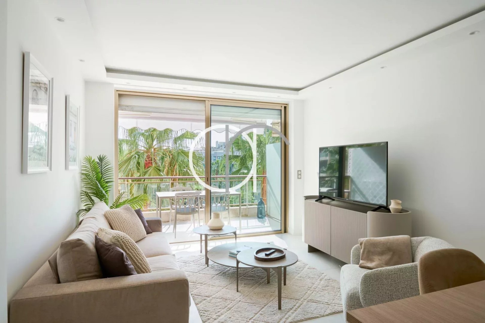 Appartement de luxe à vendre dans le quartier Croisette-Palm-Beach