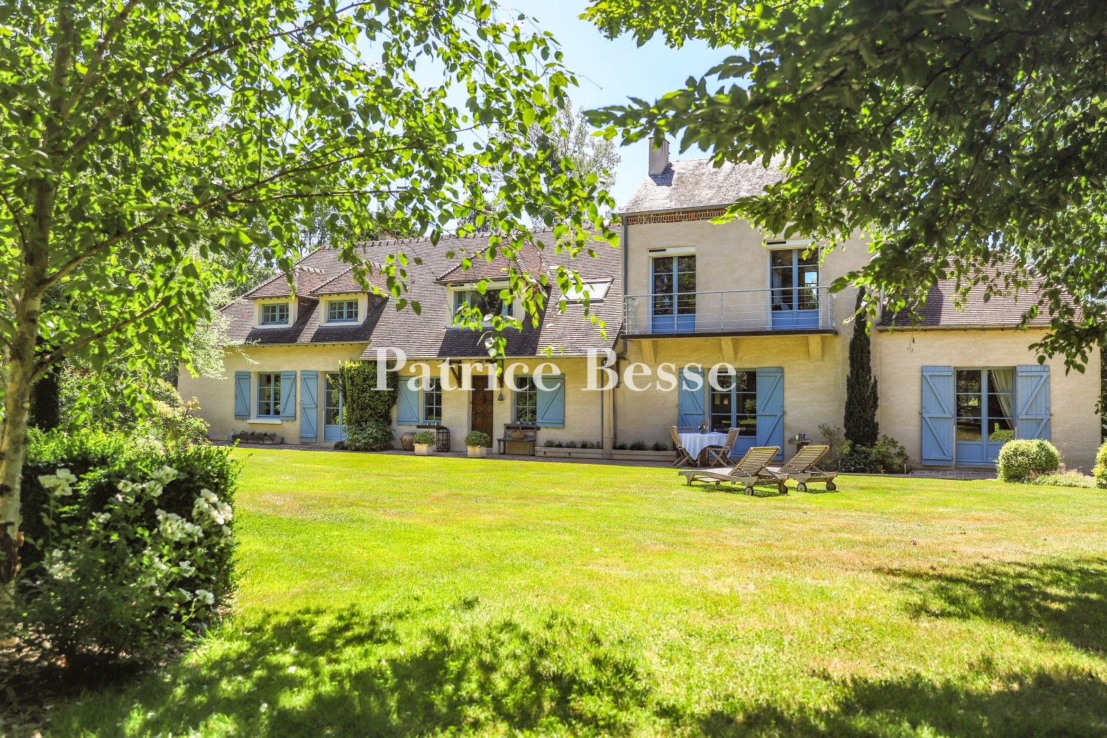 Old house for sale in Argentan