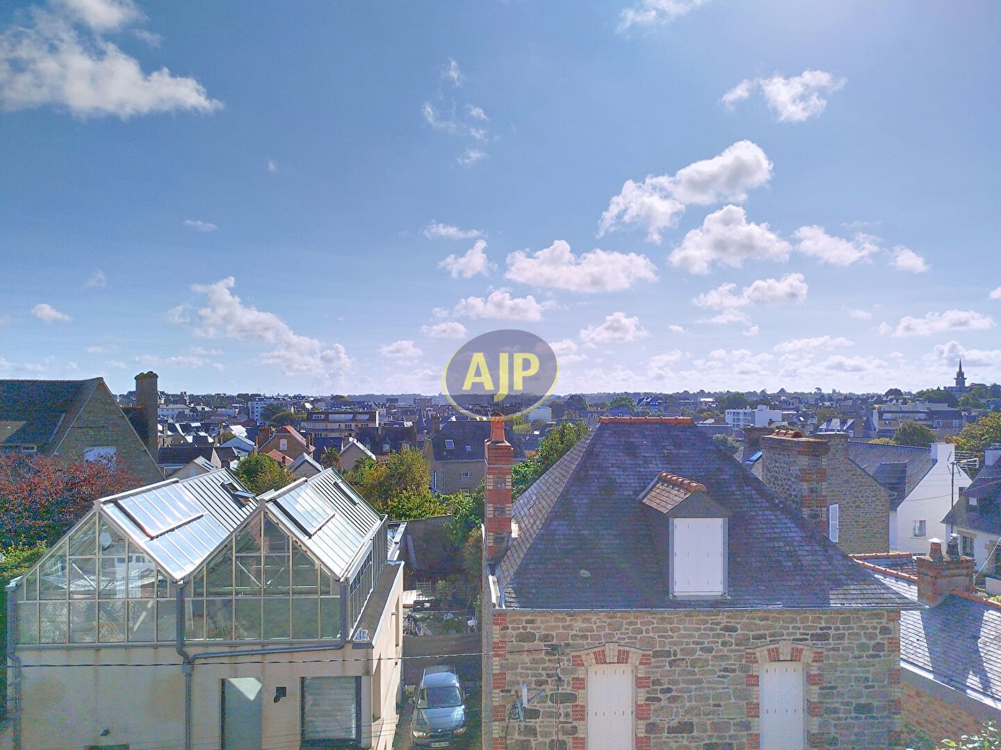 Appartement de luxe à vendre dans le quartier Centre Ville