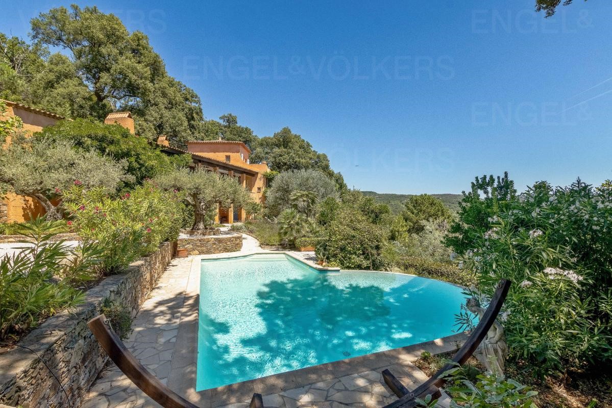 Luxury villa for sale in La Garde-Freinet