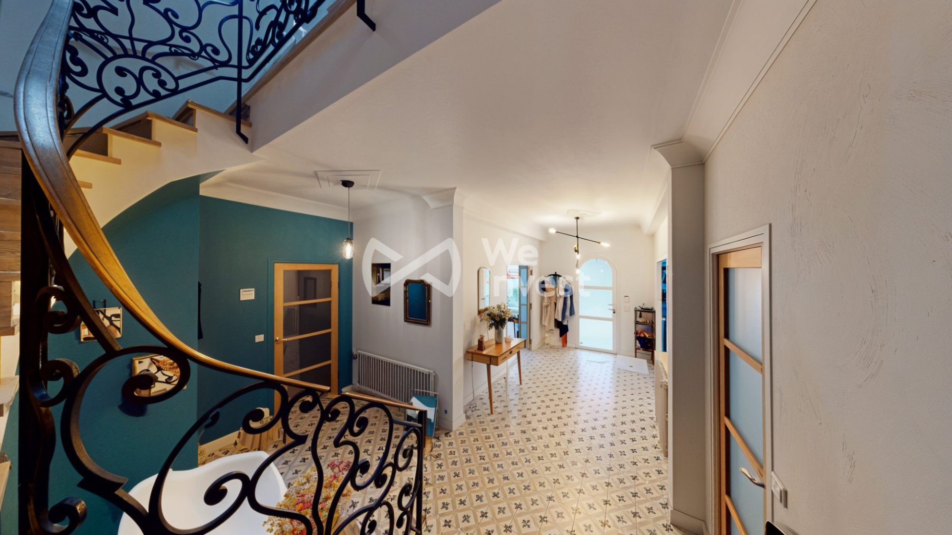 Maison de luxe à vendre dans le quartier Village